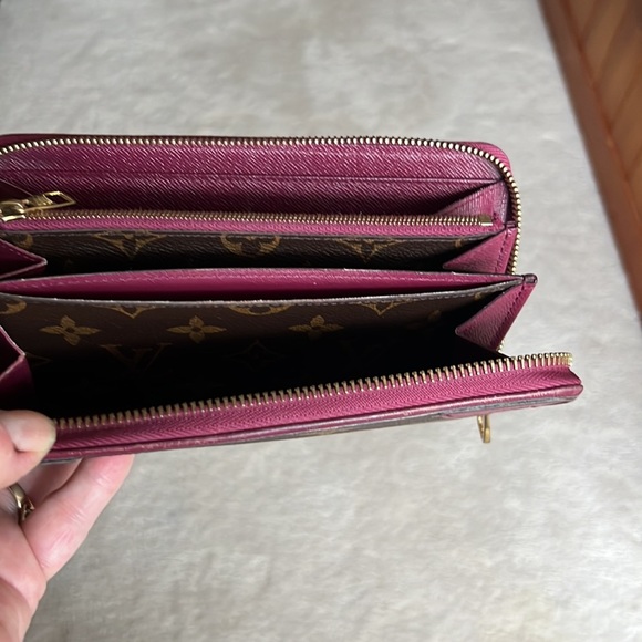 Louis Vuitton limited edition wallet - Picture 12 of 12